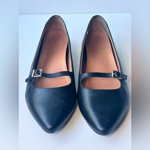 Vionic Delilah Mary Jane Flat Black Leather Pointed Toe Arch